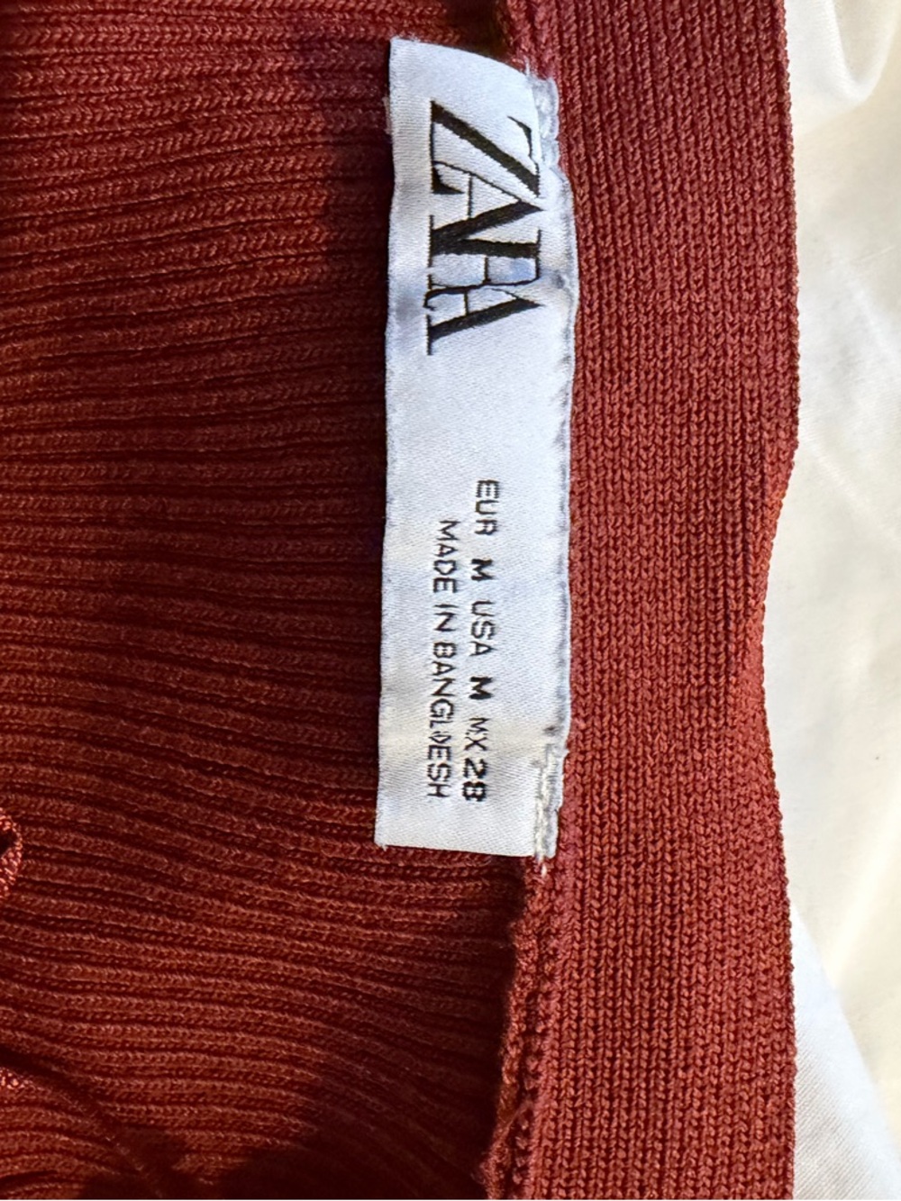 Zara Ribbed Button-Front Top in Rust Red - Picture 2 of 2